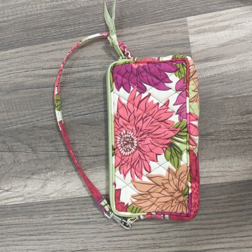 Vera Bradley Wristlet Hello Dahlia! Fall 2010. Like New.